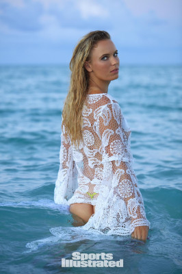 Caroline Wozniacki – Sports Illustrated Swimsuit Edition 2017