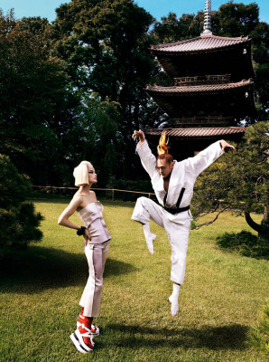 photo 5 in Carolyn Murphy gallery [id624680] 2013-04-14 00:00:00