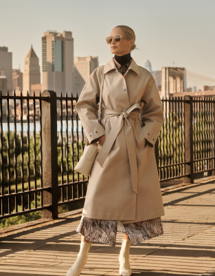 Carolyn Murphy ~ Banana Republic F/W 24 by Christian MacDonald