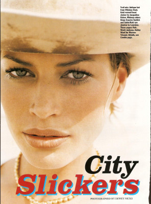 Carre Otis pic #227760