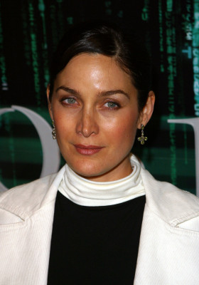 Carrie Anne Moss pic #39882