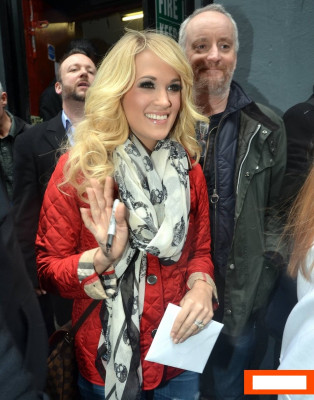 Carrie Underwood pic #624444