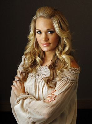 Carrie Underwood pic #205146