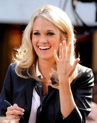 Carrie Underwood pic #285550