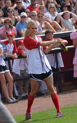Carrie Underwood pic #524235
