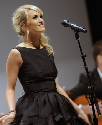 photo 7 in Carrie Underwood gallery [id474764] 2012-03-05 00:00:00