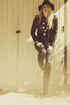 Casey LaBow pic #933645