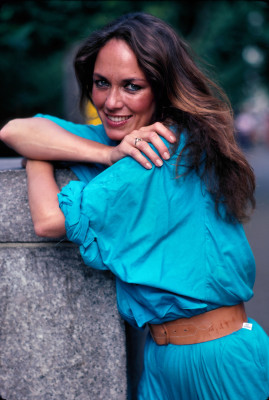 Catherine Bach pic #524949