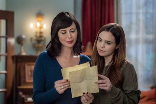 Catherine Bell - Good Witch Season 4 Poster&amp;Stills