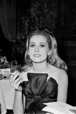Catherine Deneuve pic #693143