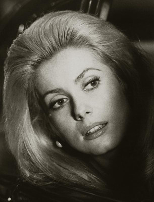 photo 4 in Catherine Deneuve gallery [id277677] 2010-07-09 00:00:00