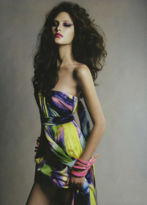 Catherine McNeil pic #104110