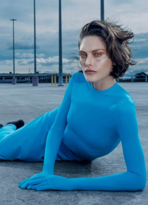 Catherine McNeil ~ Vogue Australia November 2022 by Jake Terrey