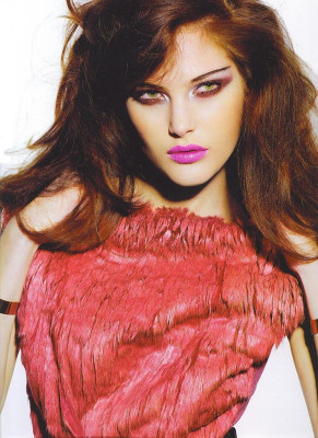 Catherine McNeil pic #103494