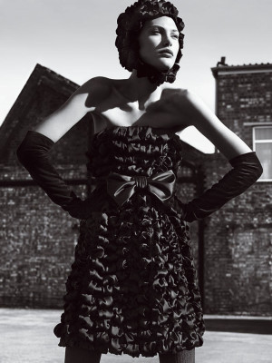 Catherine McNeil pic #328473