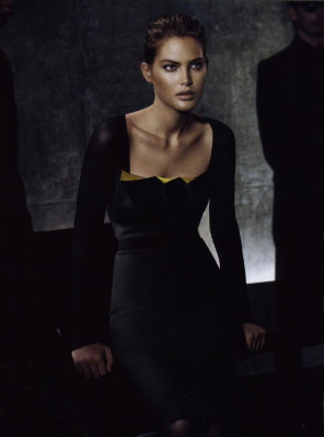 Catherine McNeil pic #104049