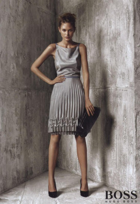 Catherine McNeil pic #103960