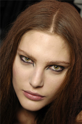 Catherine McNeil pic #156593