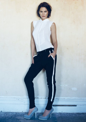 Catherine McNeil pic #538914