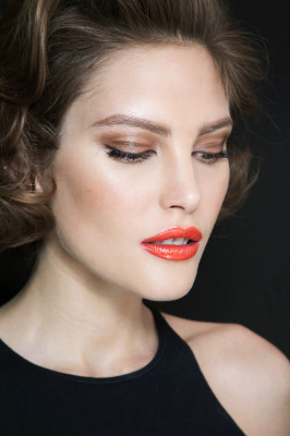 Catherine McNeil pic #934833