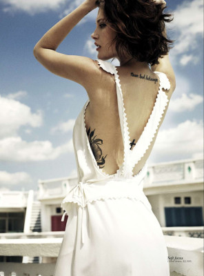 Catherine McNeil pic #671282