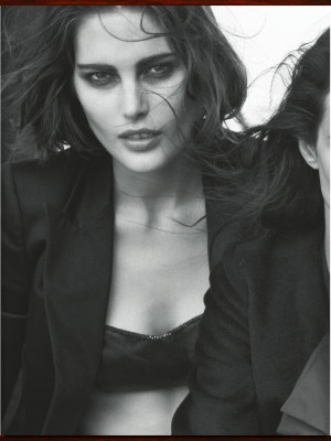 Catherine McNeil pic #671063