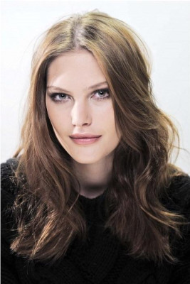 Catherine McNeil pic #178923