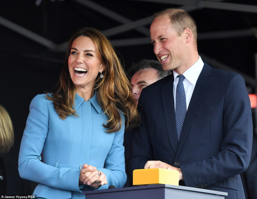 Catherine, Duchess of Cambridge pic #1221795