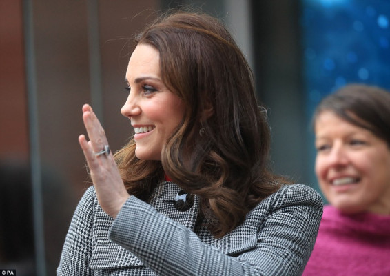 Catherine, Duchess of Cambridge pic #1020495