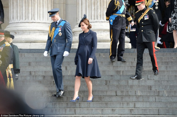photo 12 in Catherine, Duchess of Cambridge gallery [id806162] 2015-05-18 00:00:00
