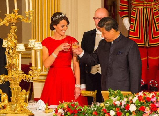 Catherine, Duchess of Cambridge pic #839049