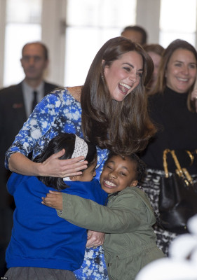 photo 5 in Catherine, Duchess of Cambridge gallery [id841014] 2015-10-28 00:00:00