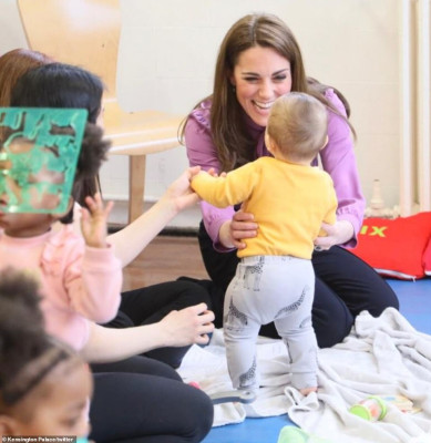 Catherine, Duchess of Cambridge pic #1152119