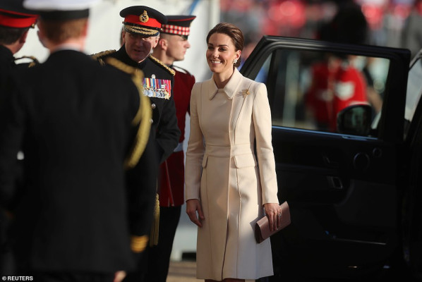 Catherine, Duchess of Cambridge pic #1183916