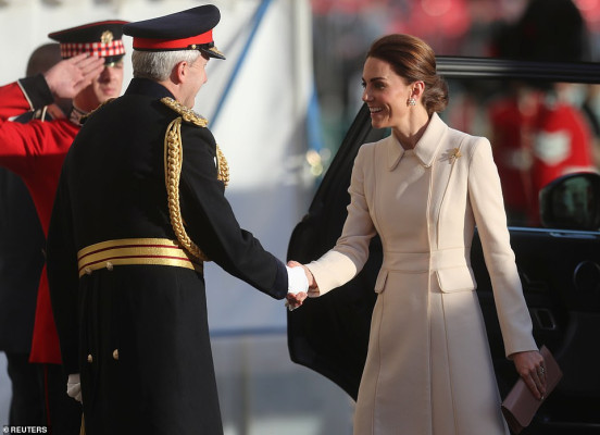 Catherine, Duchess of Cambridge pic #1183917