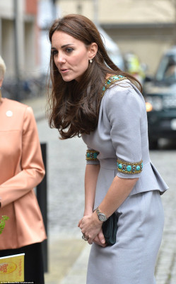 Catherine, Duchess of Cambridge pic #846800
