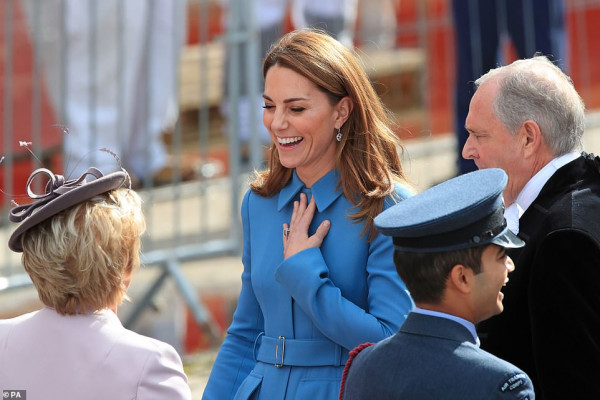 Catherine, Duchess of Cambridge pic #1221794
