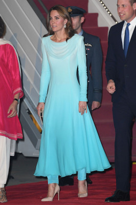 Catherine, Duchess of Cambridge pic #1238744
