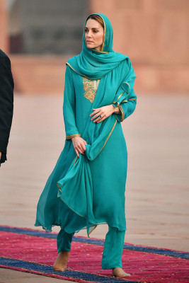 Catherine, Duchess of Cambridge pic #1238776