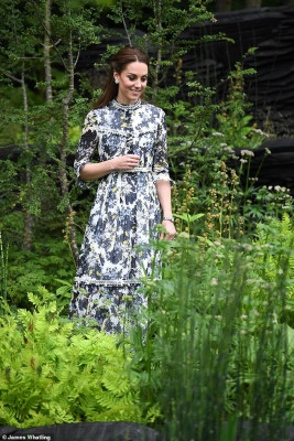 Catherine, Duchess of Cambridge pic #1180314