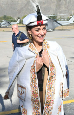 Catherine, Duchess of Cambridge pic #1238767