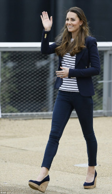 photo 10 in Catherine, Duchess of Cambridge gallery [id673498] 2013-10-24 00:00:00