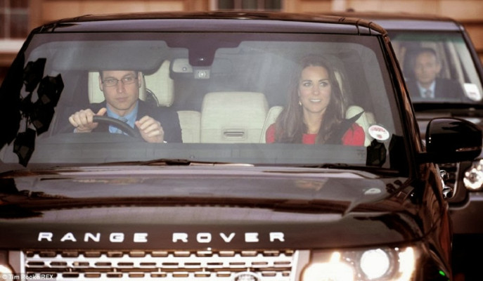 photo 4 in Catherine, Duchess of Cambridge gallery [id687292] 2013-12-27 00:00:00