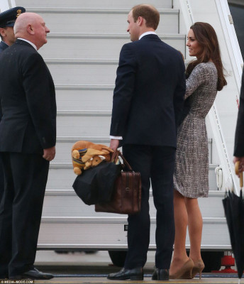 photo 7 in Catherine, Duchess of Cambridge gallery [id719623] 2014-04-13 00:00:00
