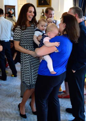photo 7 in Catherine, Duchess of Cambridge gallery [id722453] 2014-04-22 00:00:00