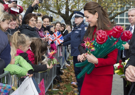 Catherine, Duchess of Cambridge pic #720947
