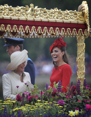 photo 7 in Catherine, Duchess of Cambridge gallery [id519307] 2012-06-06 00:00:00
