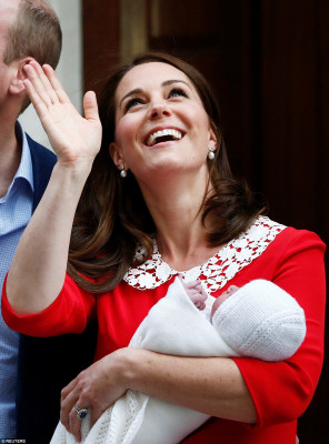 Kate Middleton &amp; baby N3
