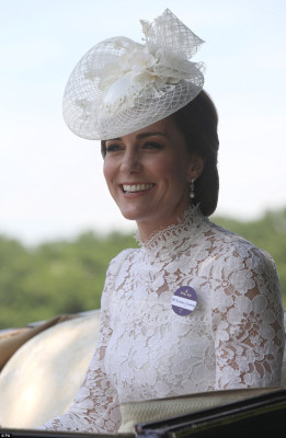 Catherine, Duchess of Cambridge pic #976678
