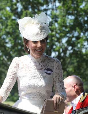 Catherine, Duchess of Cambridge pic #976661